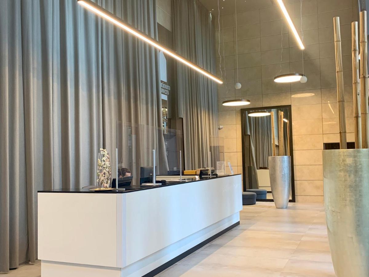 Platinum Tower Green Star Apart Apartment Варшава Екстериор снимка