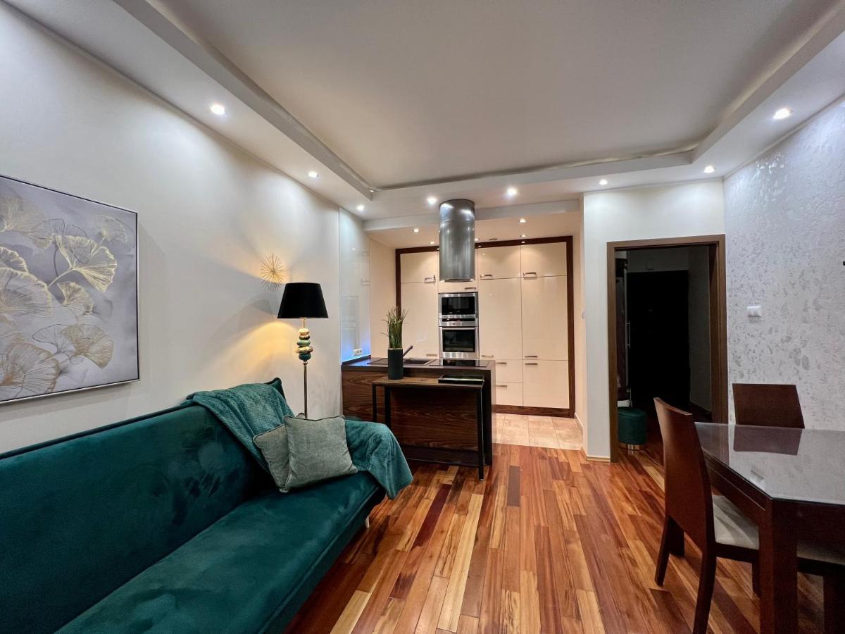 Platinum Tower Green Star Apart Apartment Варшава Екстериор снимка