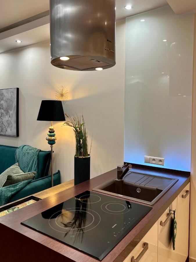 Platinum Tower Green Star Apart Apartment Варшава Екстериор снимка